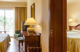 Habitación familiar del hotel Valentin Sancti Petri. Foto 2