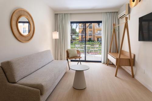 Suite Sol con cocina del hotel Sol Sancti Petri. Foto 10