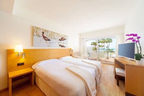 Habitación Doble Priority Location del hotel Iberostar Waves Royal Andalus