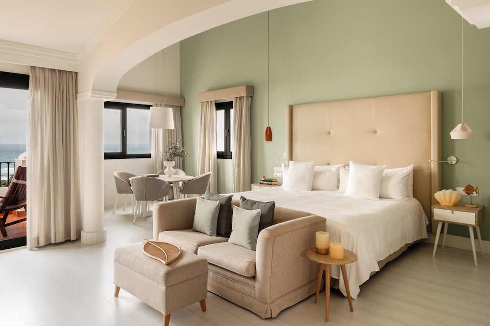 RedLevel Junior Suite Sunset del hotel Palacio de Sancti Petri, a Gran Meliá Hotel. Foto 1