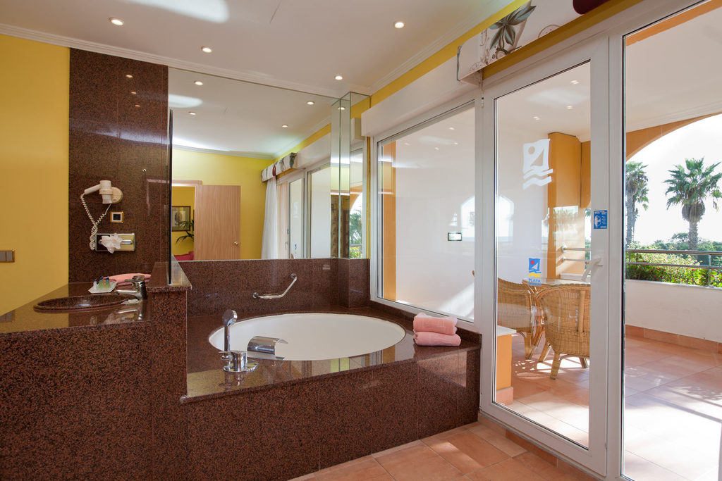 Junior suite del hotel Playaballena Aquapark & Spa. Foto 4