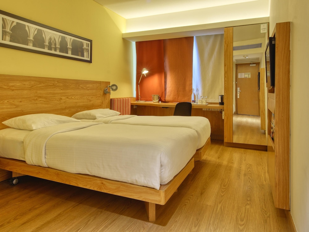 Habitación estándar con dos camas individuales del hotel Ibis Bengaluru Outer Ring Road