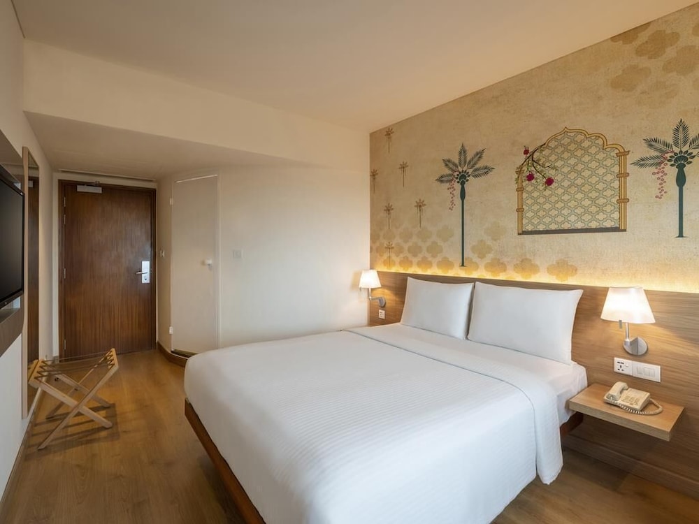 Habitación Estándar con cama Queen del hotel Ibis Mumbai Airport. Foto 3