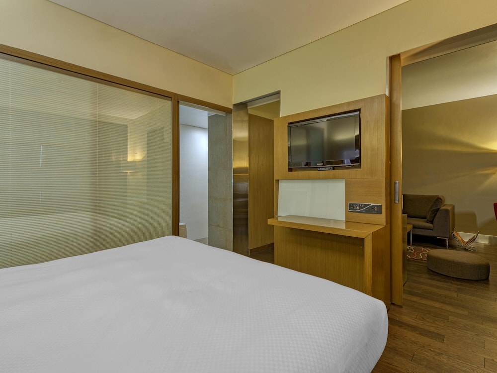 Suite Ejecutiva Cama King del hotel Novotel Bengaluru Outer Ring Road