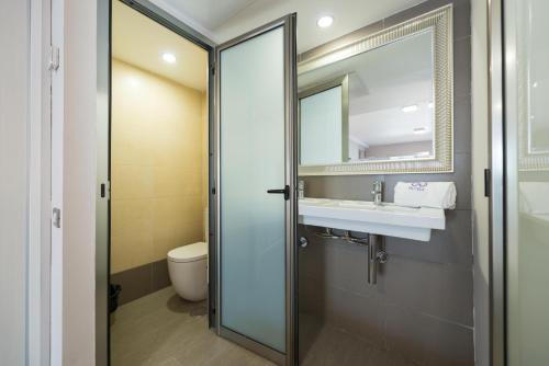 Estudio del hotel Eó Corona Cedral. Foto 6