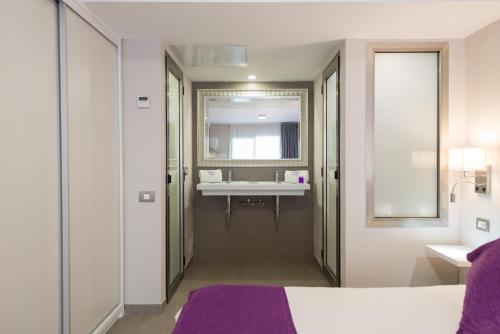 Estudio del hotel Eó Corona Cedral. Foto 5