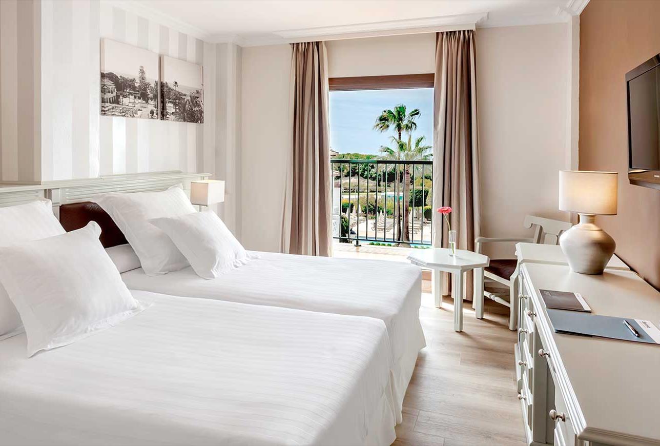 Habitación doble Vista Piscina Balcón o Terraza del hotel Barceló Isla Canela