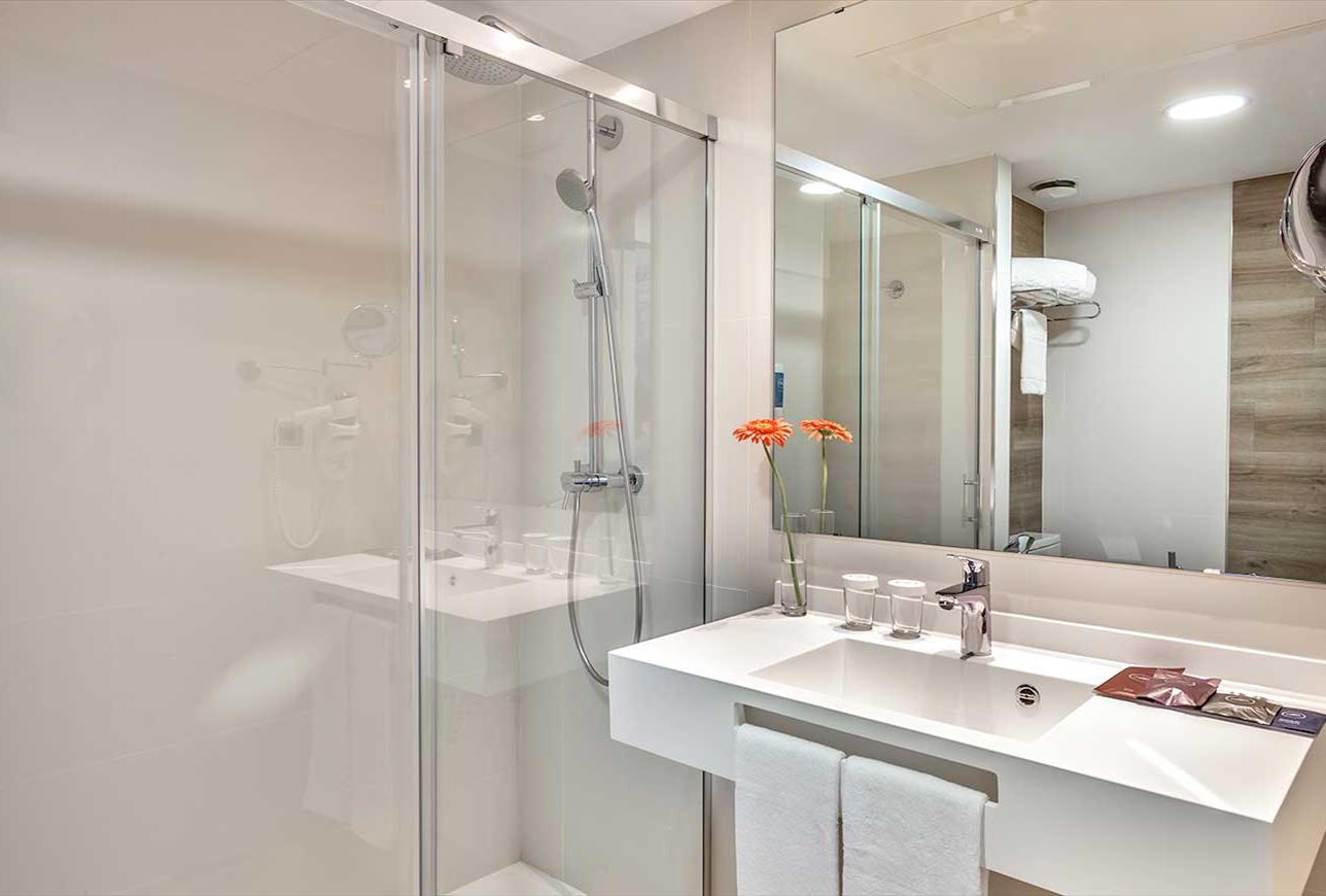 Habitación doble Vista Piscina Balcón o Terraza del hotel Barceló Isla Canela. Foto 1