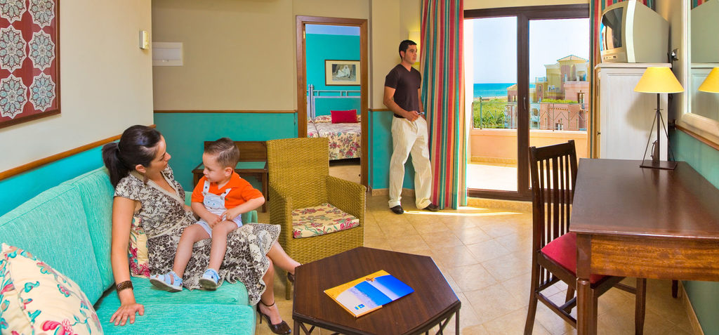 Suite con salón del hotel Playacanela