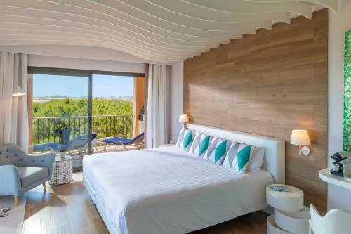 Habitación Doble Deluxe del hotel TUI Blue Isla Cristina Palace. Foto 18