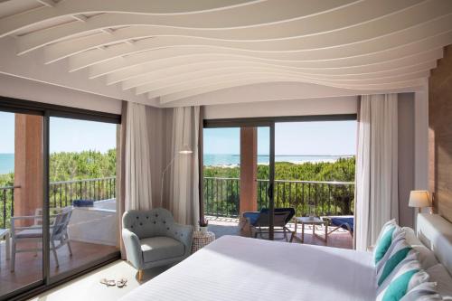 Habitación Doble Deluxe del hotel TUI Blue Isla Cristina Palace. Foto 19