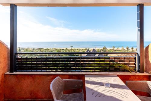 Habitación Doble con vistas al mar - 2 camas del hotel Puerto Antilla Grand. Foto 6