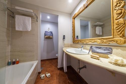 Suite Junior del hotel Estival Islantilla. Foto 6
