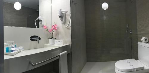 Habitación Doble Deluxe - 2 camas del hotel Flamero. Foto 1