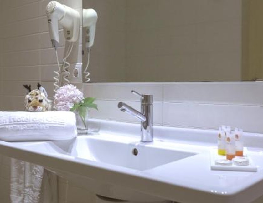 Habitación doble Sofá Cama incluido 2 Camas individuales del hotel Gran Hotel del Coto