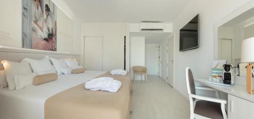 Habitación Doble con Terraza del hotel Villa Luz Design & Art. Foto 5