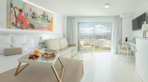 Habitación Doble Superior con Balcón del hotel Villa Luz Design & Art. Foto 1