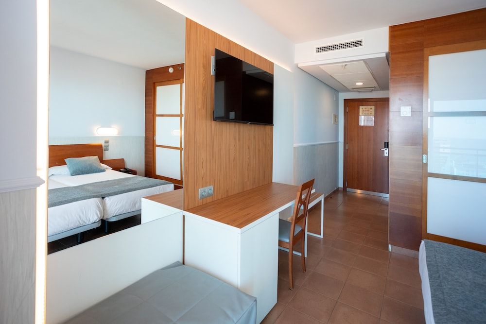Habitación doble 2 Camas individuales del hotel Cibeles Playa. Foto 1