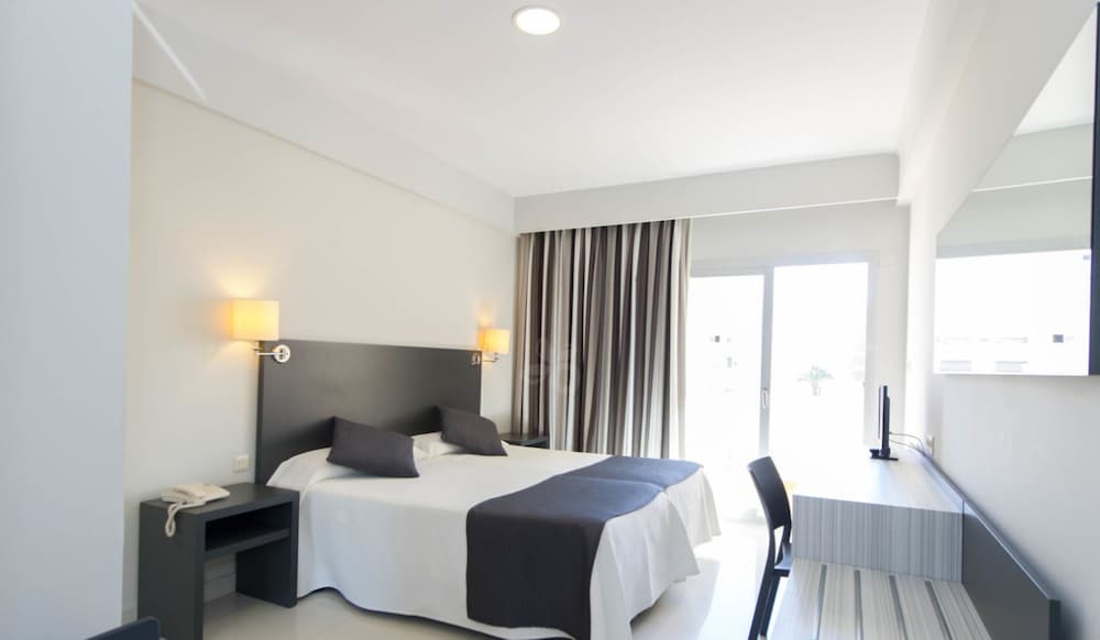 Habitación individual del hotel Los Robles. Foto 3
