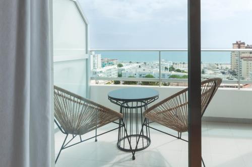 Habitación Doble Deluxe con vistas al mar del hotel VS Gandía Palace. Foto 1