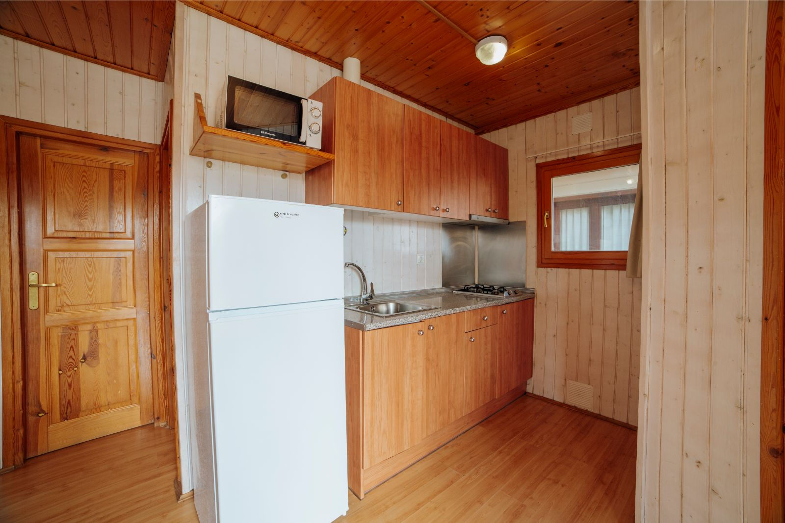 Bungalow Creta del hotel Alannia Guardamar Resort. Foto 4