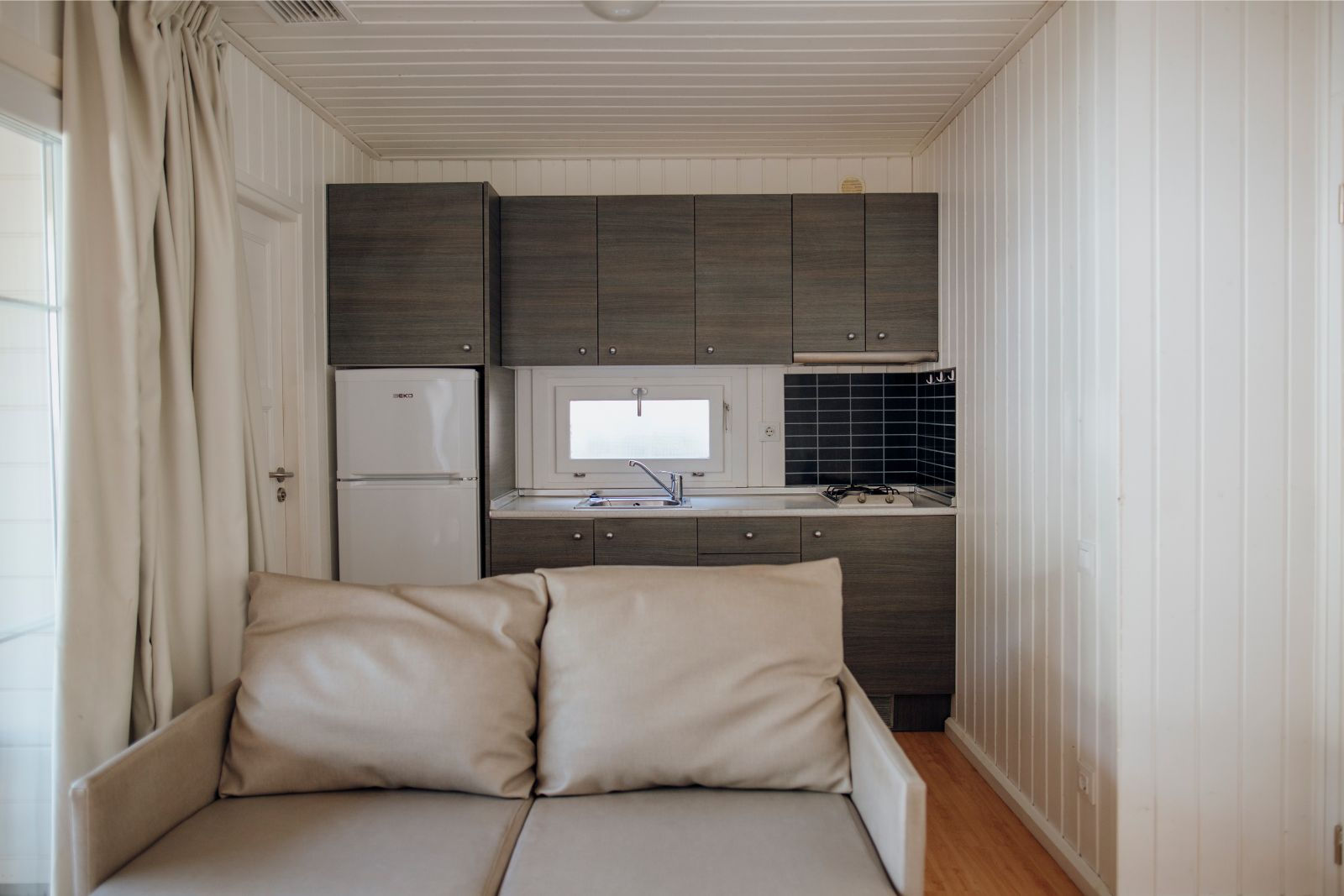 Bungalow Creta Confort del hotel Alannia Guardamar Resort. Foto 1