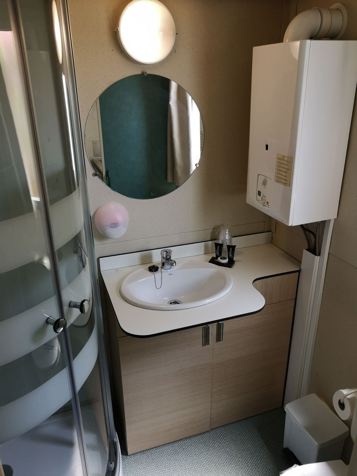 Bungalow Morea del hotel Alannia Guardamar Resort. Foto 1