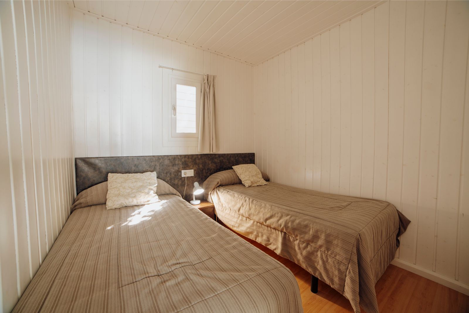 Bungalow Creta Confort del hotel Alannia Guardamar Resort. Foto 2