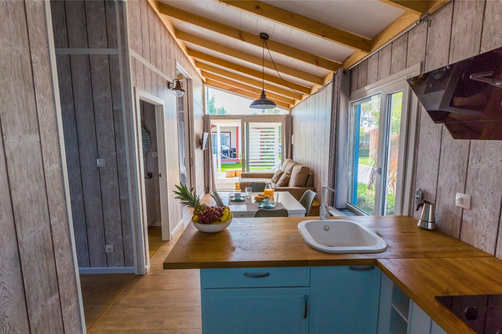 Bungalow Mediterranean Suite del hotel Alannia Guardamar Resort. Foto 4