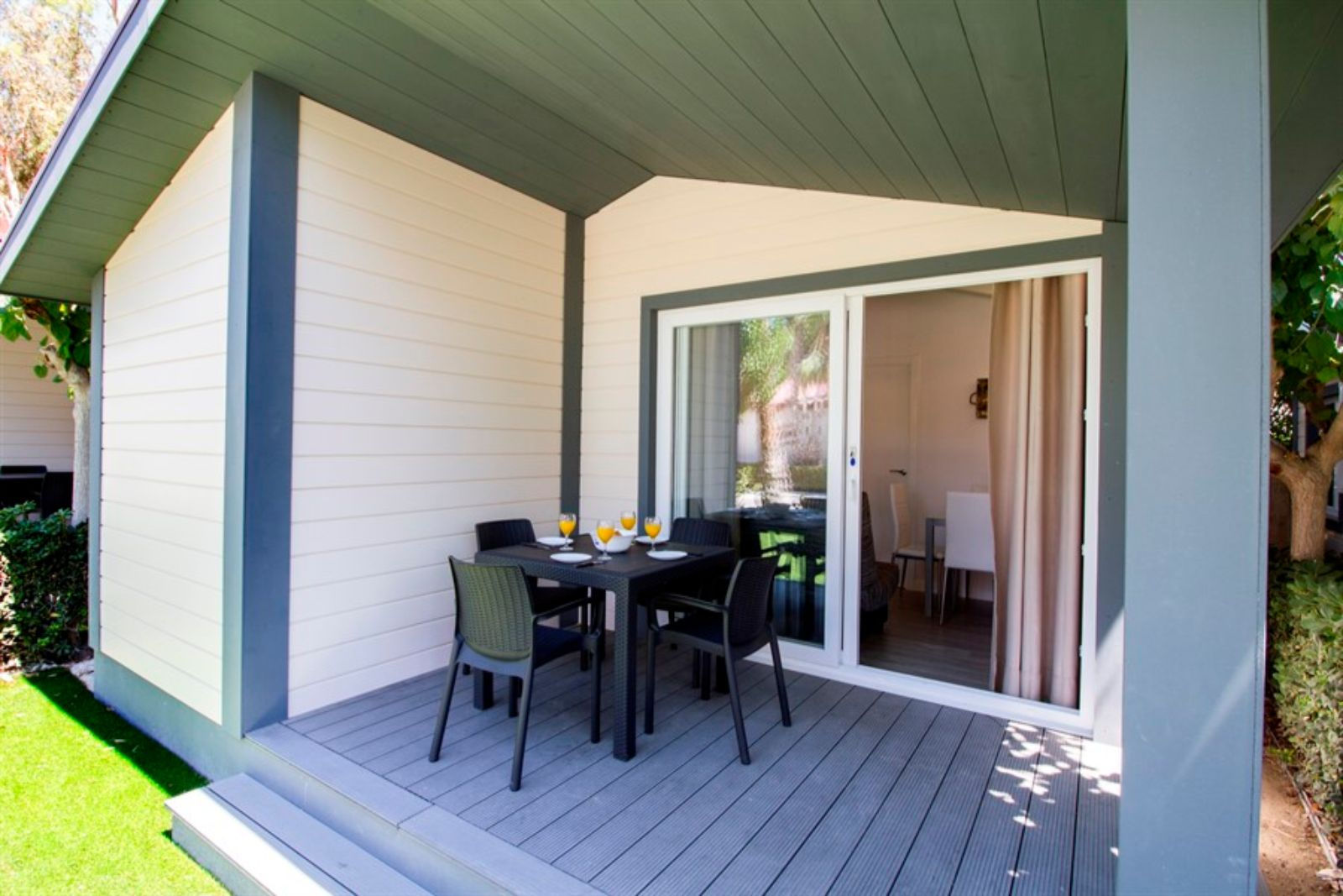 Bungalow Villa del hotel Alannia Guardamar Resort