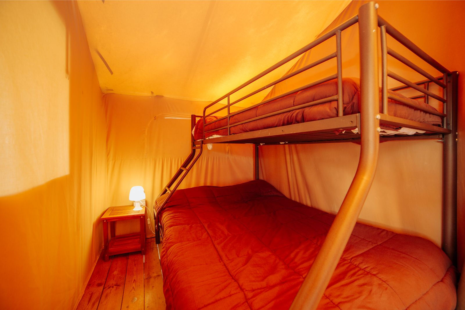 Tienda Nassau del hotel Alannia Guardamar Resort. Foto 3