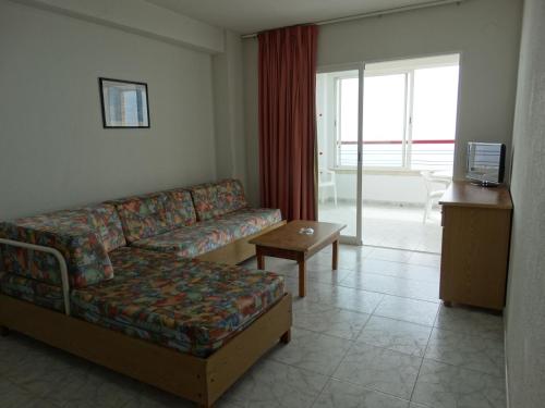 Apartamento de 1 dormitorio con vistas al mar del hotel Beni-beach. Foto 4