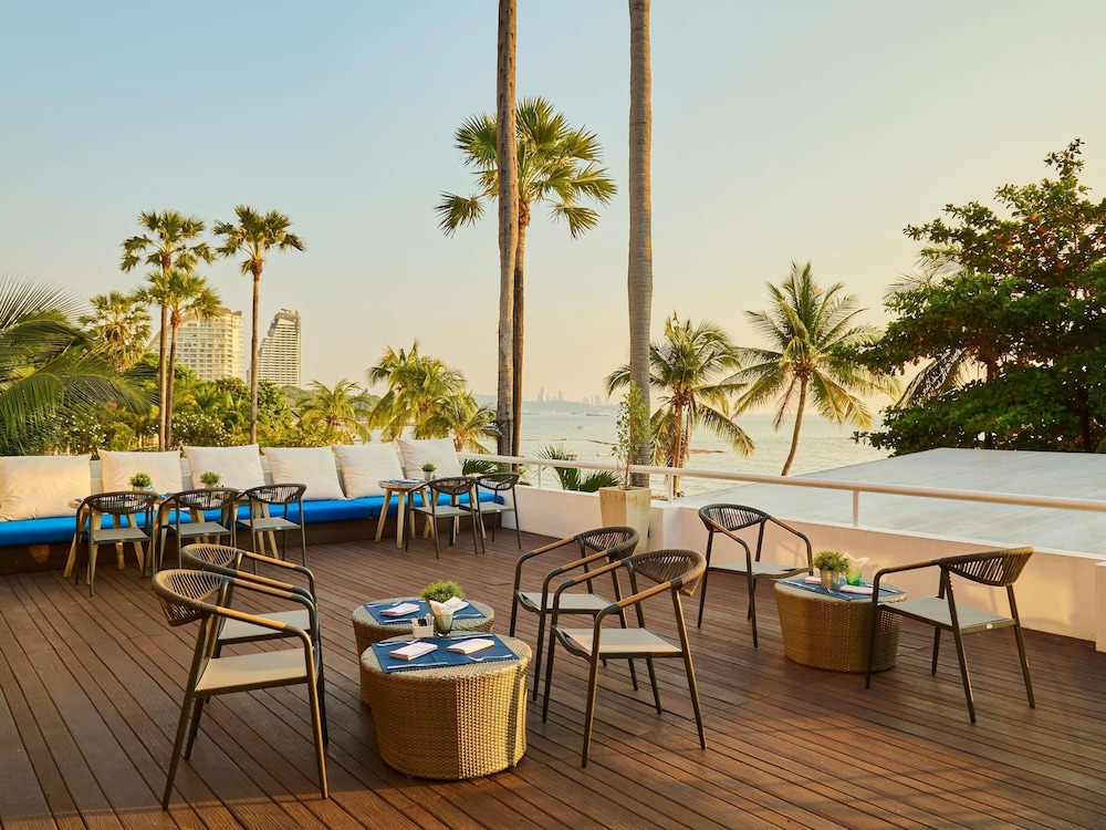 Habitación ejecutiva, 2 camas individuales, Acceso al salón del club, vistas al mar del hotel Pullman Pattaya G. Foto 4