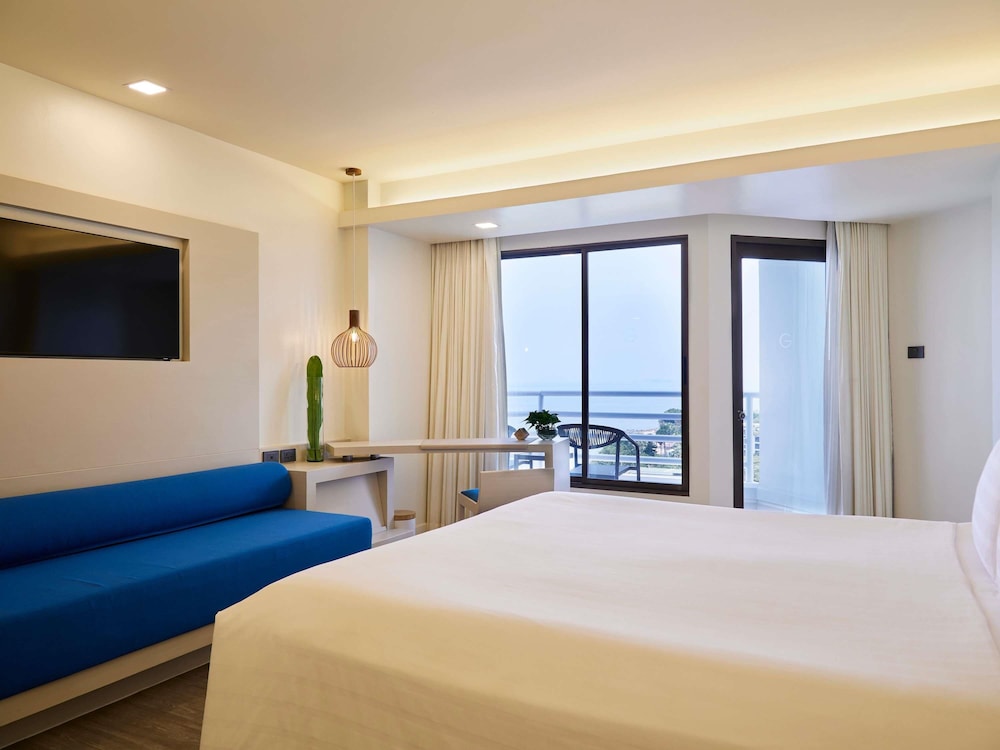 Habitación Premium, 1 cama de matrimonio grande, vistas al mar del hotel Pullman Pattaya G