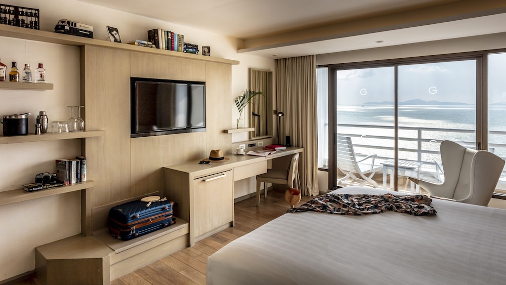 Habitación ejecutiva, 1 cama de matrimonio grande, Acceso al salón del club, vistas al mar del hotel Pullman Pattaya G. Foto 1