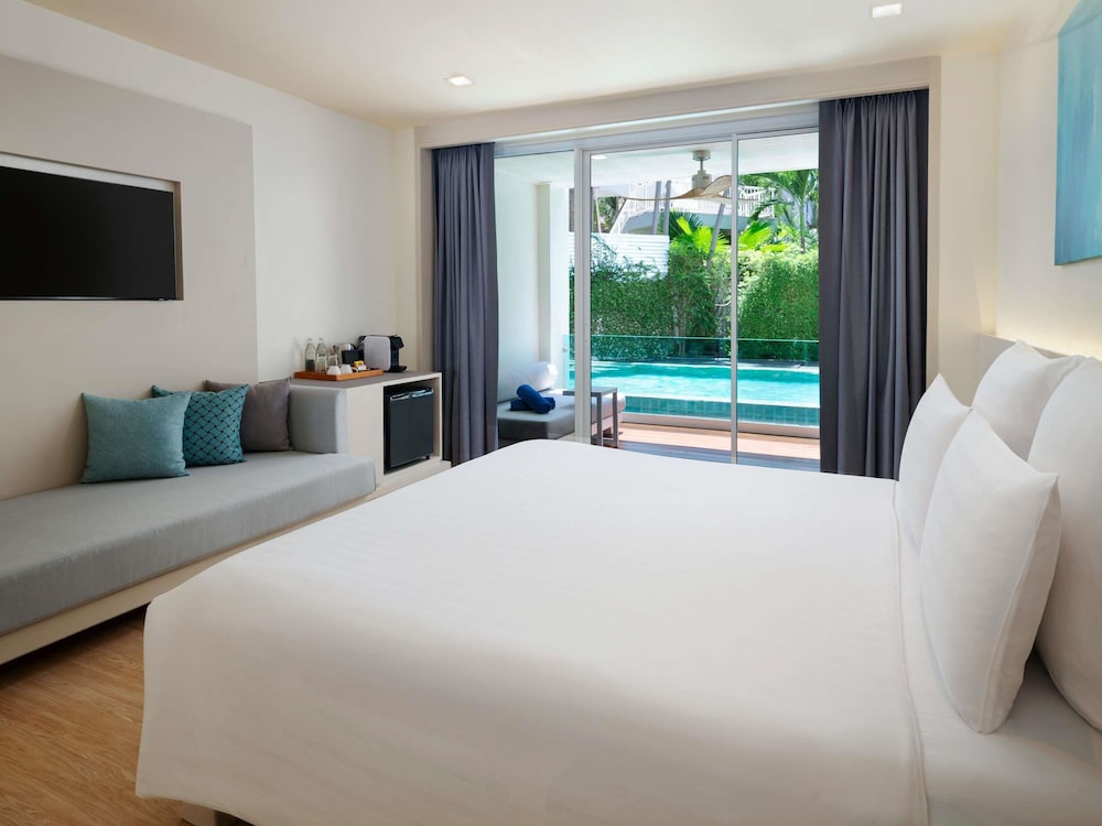 Habitación Premium, 1 cama de matrimonio grande, acceso a la piscina del hotel Pullman Pattaya G. Foto 7