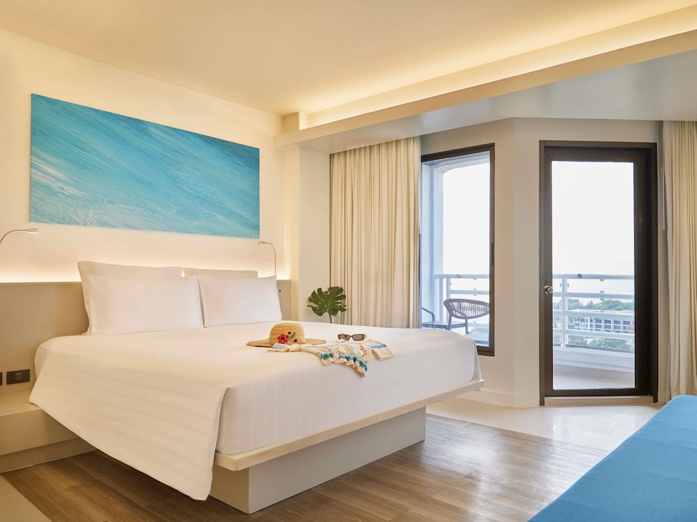 Habitación familiar (1 King size bed and 1 Bunk bed) del hotel Pullman Pattaya G. Foto 3