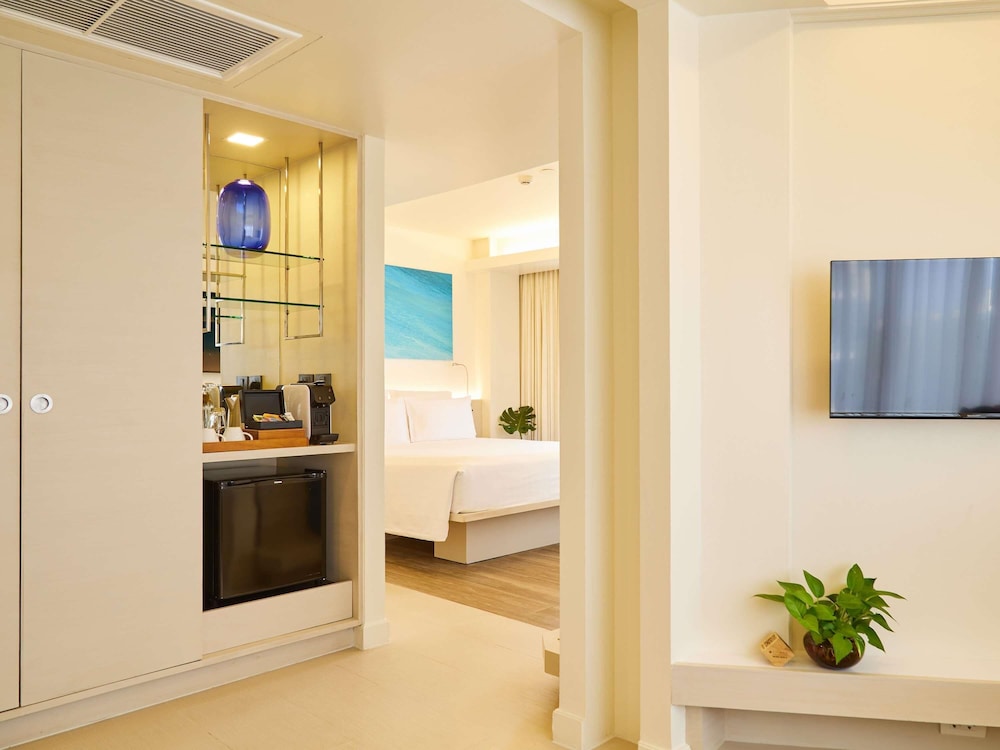 Habitación familiar (1 King size bed and 1 Bunk bed) del hotel Pullman Pattaya G. Foto 6
