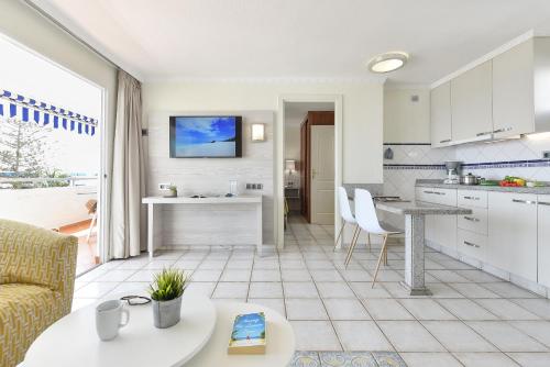 Apartamento con vistas a la piscina del hotel Norcopia. Foto 15