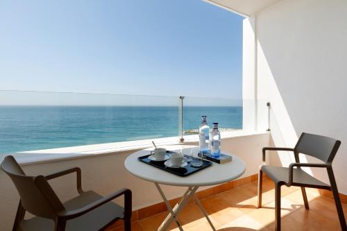 Habitación doble Vista Mar Balcón o Terraza Grand Normal del hotel Benalma Costa del Sol. Foto 1