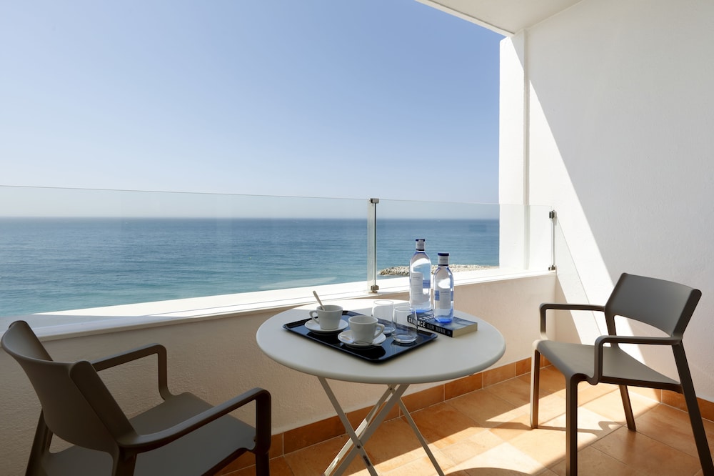 Habitación Deluxe del hotel Benalma Costa del Sol. Foto 4