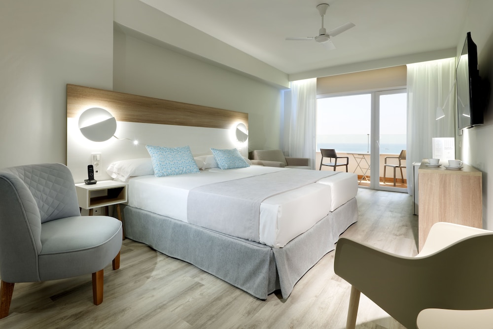 Habitación Grand Vista Mar del hotel Benalma Costa del Sol