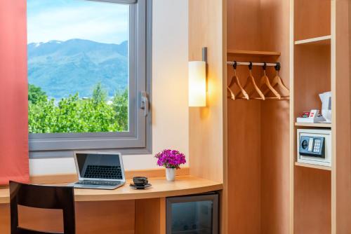 Habitación Doble Estándar del hotel Ibis Bursa. Foto 5