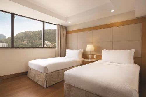 Habitación Doble con vistas a la ciudad - 2 camas del hotel Hilton Copacabana Rio De Janeiro. Foto 5
