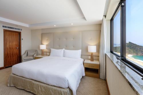 Suite Executive de 1 dormitorio con cama extragrande - Frente al mar del hotel Hilton Copacabana Rio De Janeiro. Foto 9