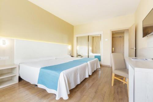 Habitación Doble Premium del hotel Best Siroco. Foto 1
