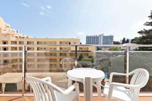 Habitación doble Balcón o Terraza 2 Camas dobles Normal del hotel Best Siroco. Foto 9