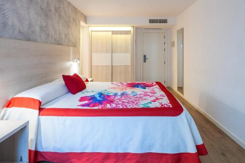 Habitación Doble Económica del hotel Alay - Adults Only. Foto 2