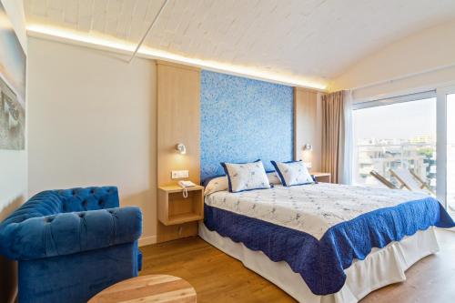 Habitación Doble Deluxe con vistas laterales al mar del hotel Alay - Adults Only. Foto 1