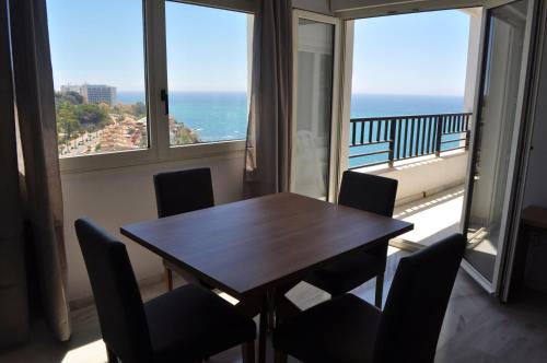 Apartamento de 1 dormitorio con vistas al mar del hotel First Flatotel Internacional. Foto 17
